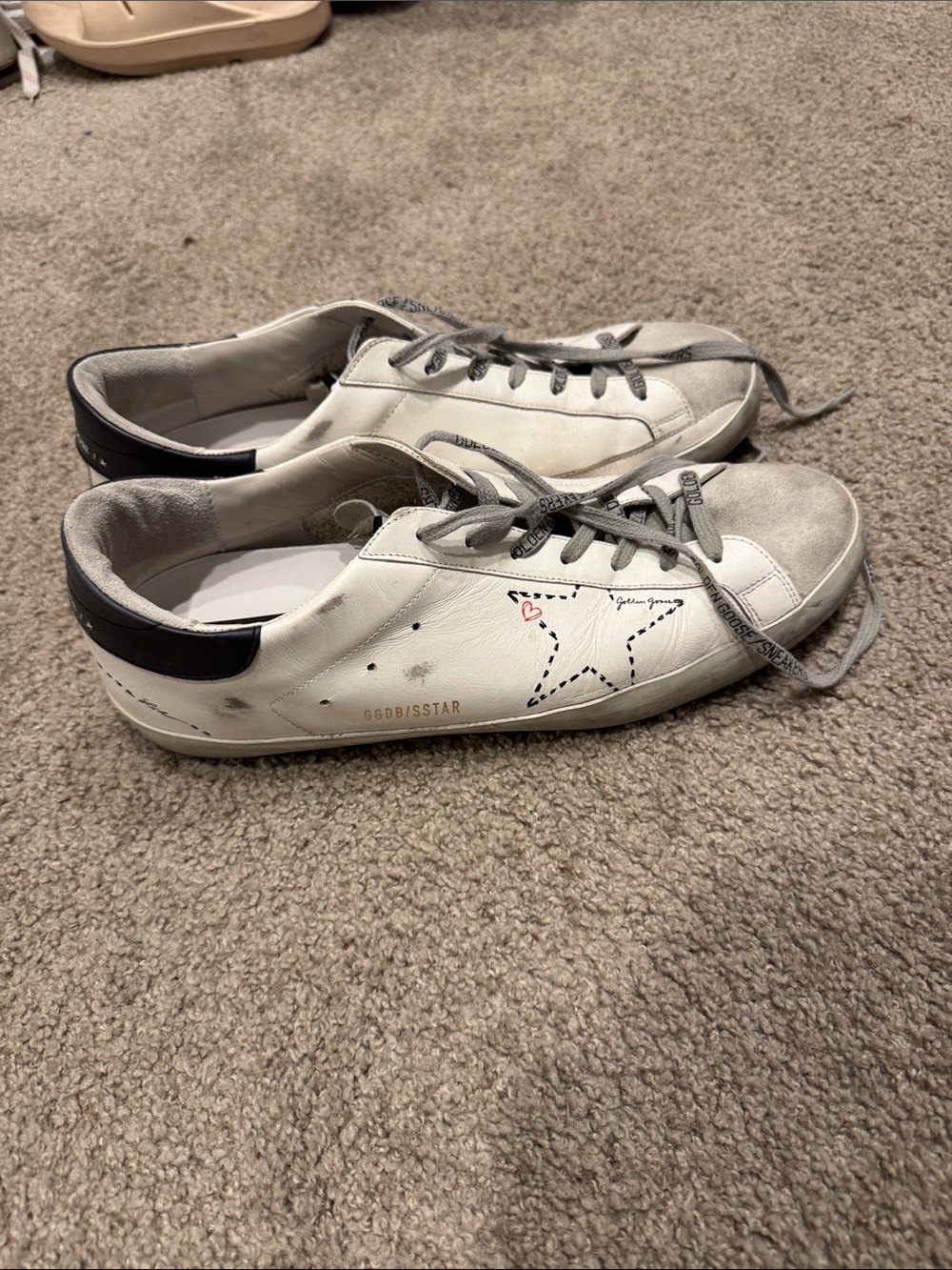 Golden Goose White Leather Low-Top Sneakers with Navy Blue Heel - Picture 3 of 8